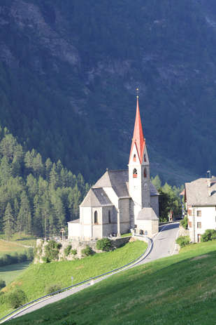 Parish church of Riva di Tures.